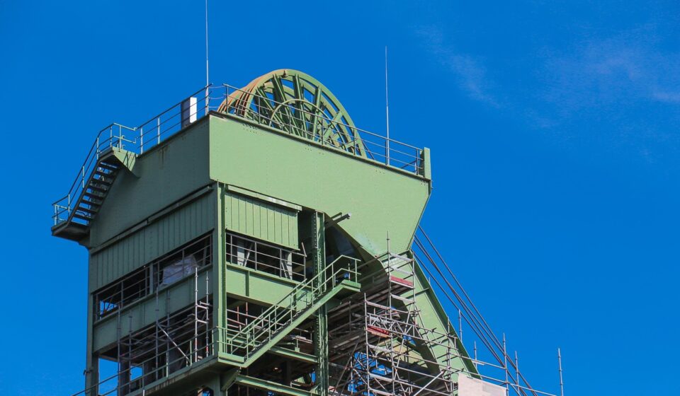 stole, headframe, mining, money, industrial plant, mine, industry, bill, industrial heritage, heaven, technology, drill, conveyor system