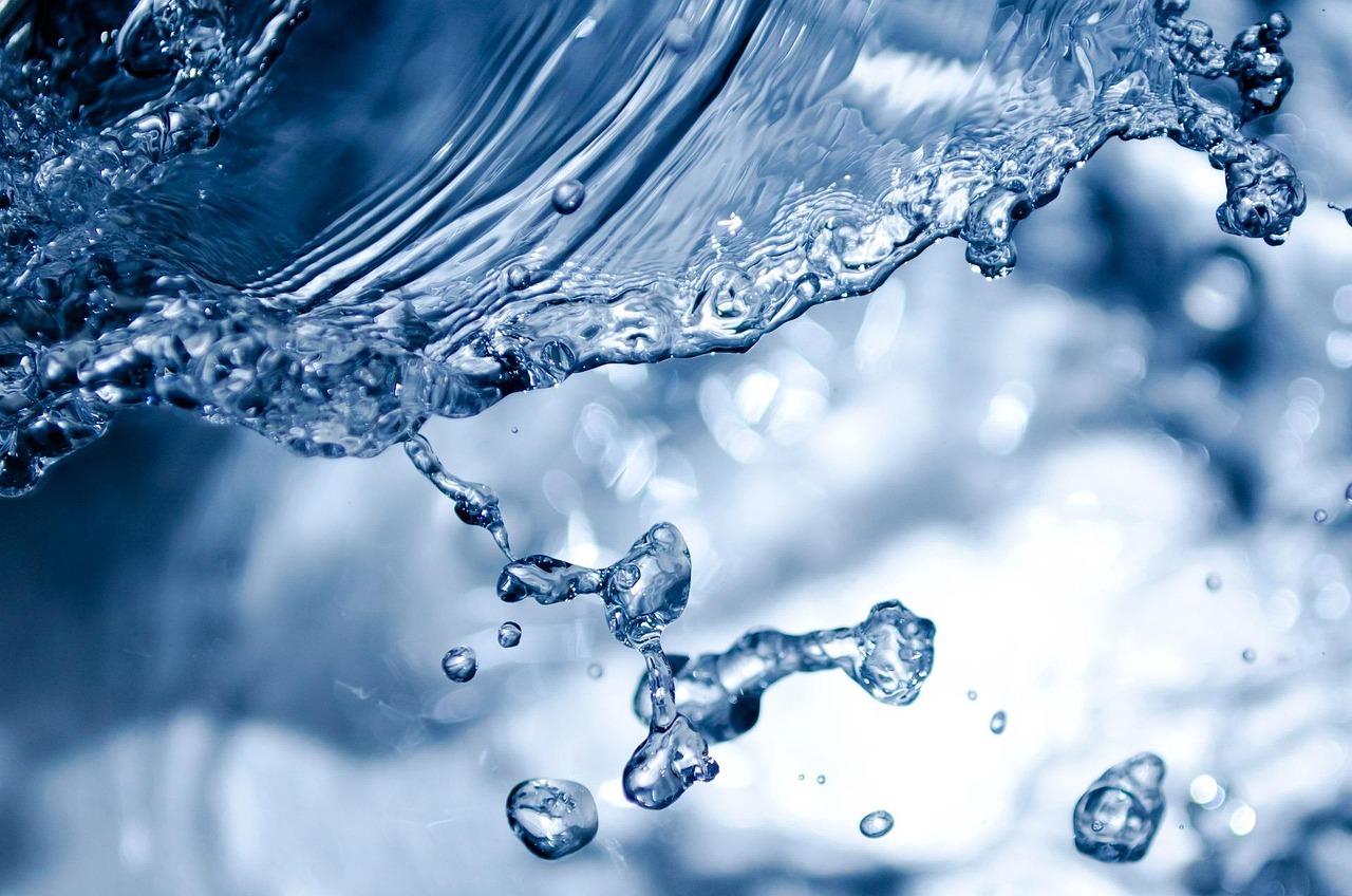 splashing, splash, aqua, water, laptop wallpaper, pouring, clear, 4k wallpaper, free wallpaper, beautiful wallpaper, droplet, full hd wallpaper, free background, wallpaper hd, liquid, desktop backgrounds, windows wallpaper, hd wallpaper, fluid, flow, abstract, macro, flowing, drop, blue, ripple, background, mac wallpaper, wallpaper 4k, cool backgrounds, raindrop, waterdrop, water drop, nature, 4k wallpaper 1920x1080, blue nature, blue background, blue water, blue abstract, blue natural