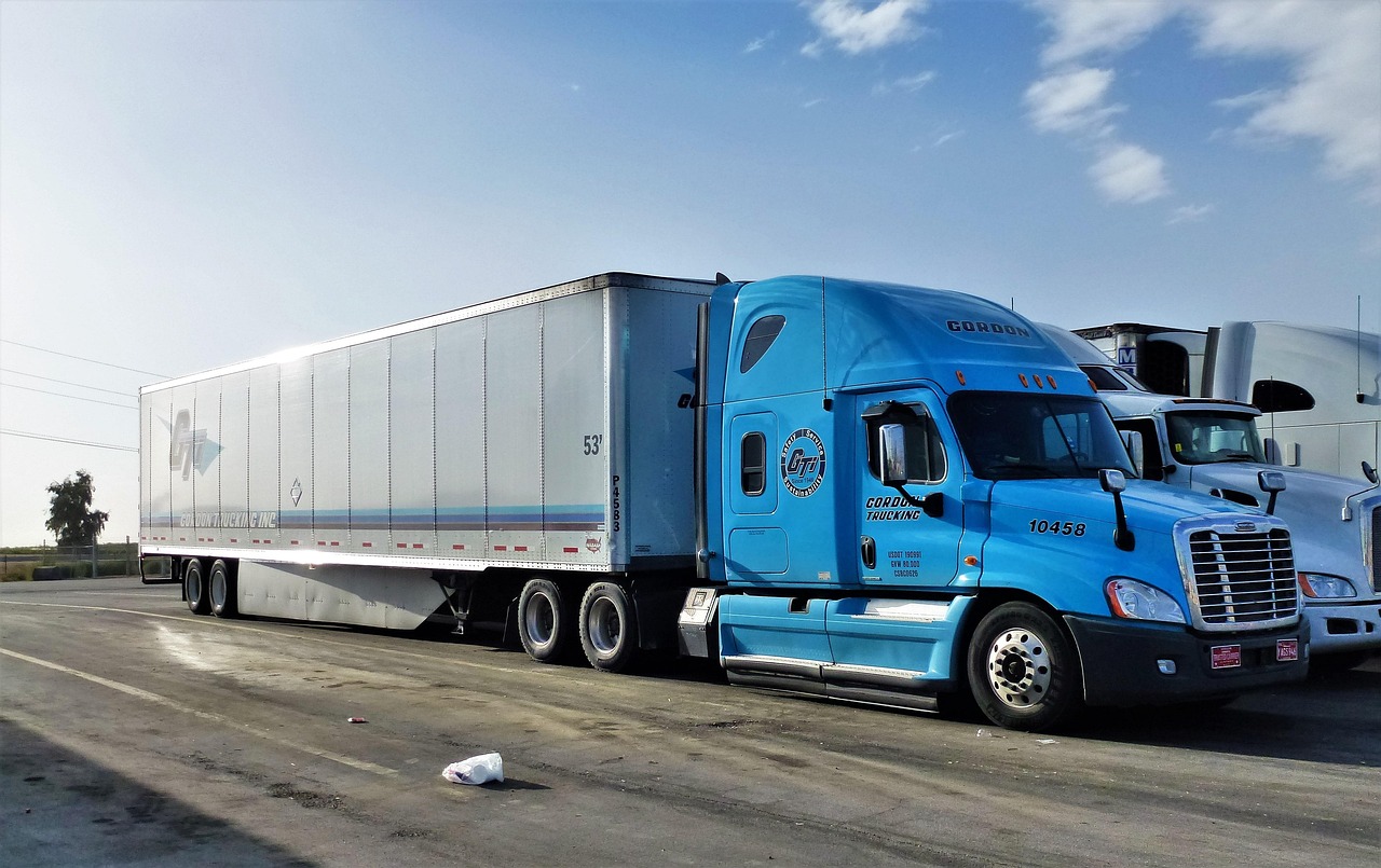 transport, truck, automobile, vehicle, trailer, diesel engine, ship, heavy, delivery, logistics, truck, truck, truck, truck, truck, logistics, logistics, logistics