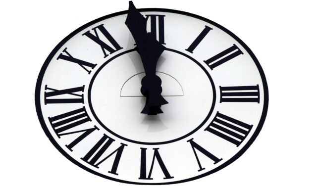 clock, clock face, time, pointer, time display, station clock, just before twelve, midnight, new year's eve, sylvester, meager, no time, hours, elapsed time, clock, midnight, midnight, midnight, midnight, midnight, no time
