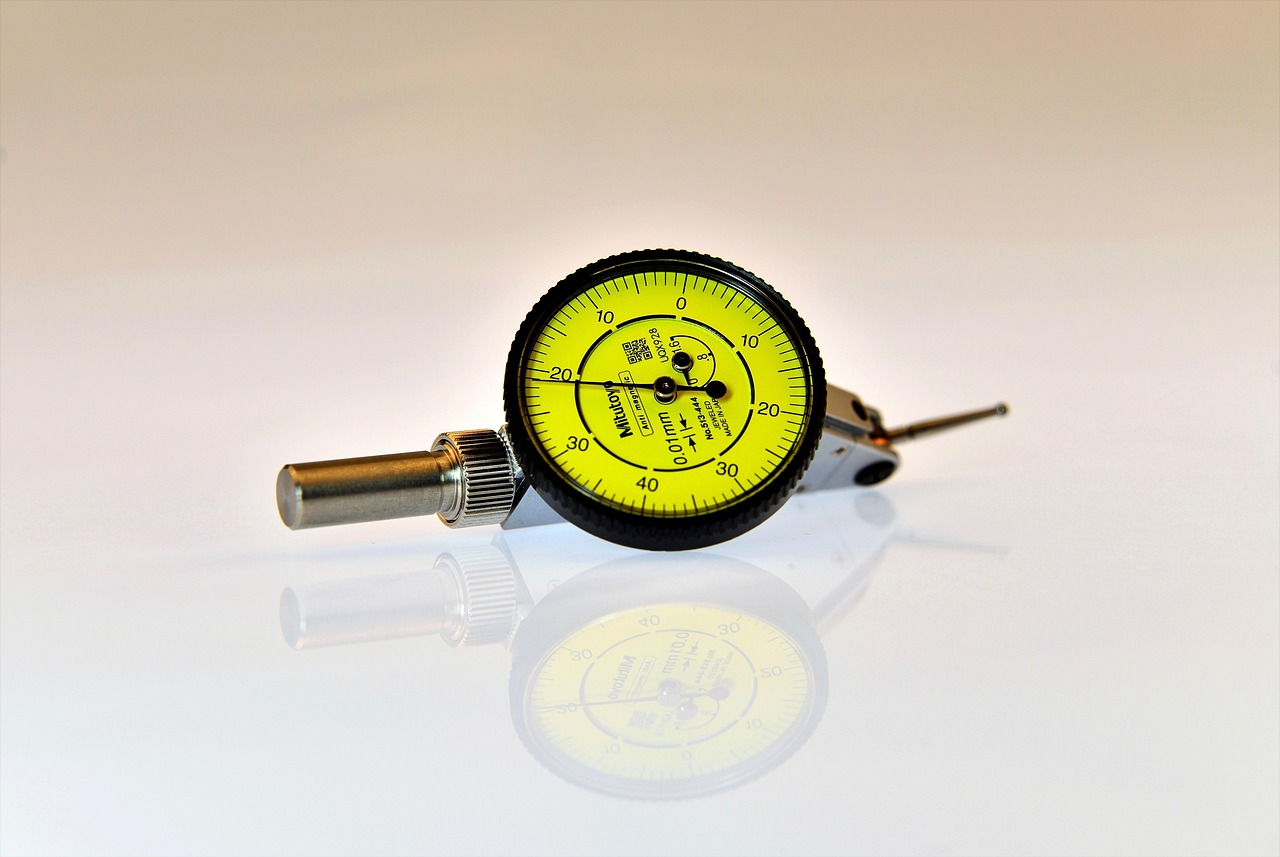 button, tastuhr, keys, measure up, gauge, tool, measuring tool, tooling, clock, craft, metal construction, pointer, align, mold making, schnittbau, accuracy
