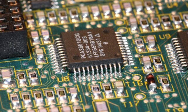 computer, processor, cpu, chip, electronics, pc, technology, circuits, data processing, printed circuit board, distributor, riser board, electrical engineering, software, data, processor, chip, electrical engineering, software, software, software, software, software